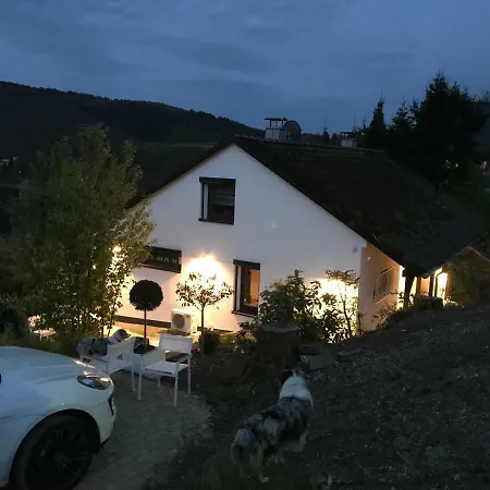 Semesterbostad See-oase